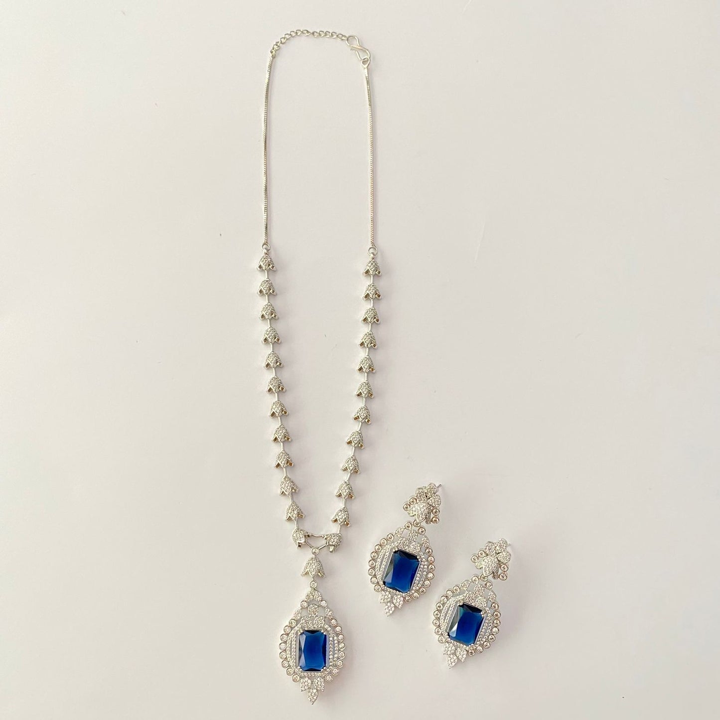 Silver Plated Blue Diamond Necklace Set