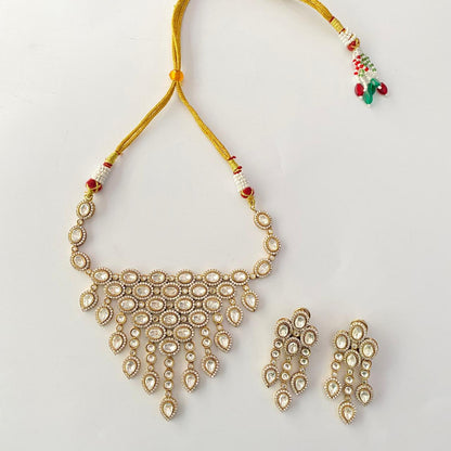 Antique Gold Kundan Choker Set