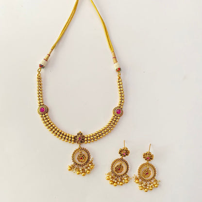 Antique Gold Plated Sleek Necklace Set