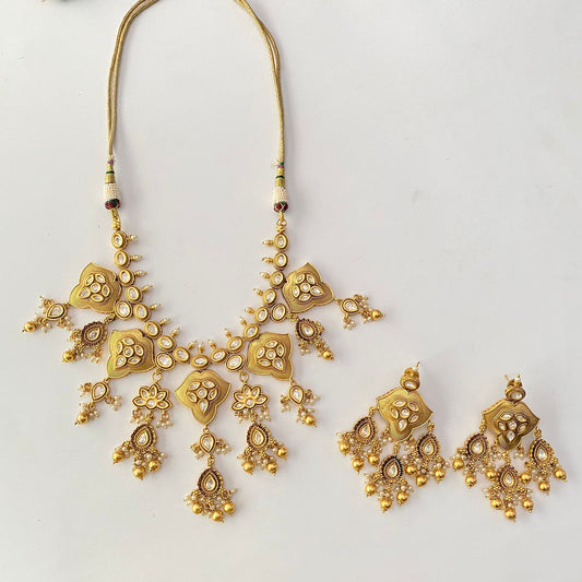 Antique Kundan Gold Plated Necklace Set