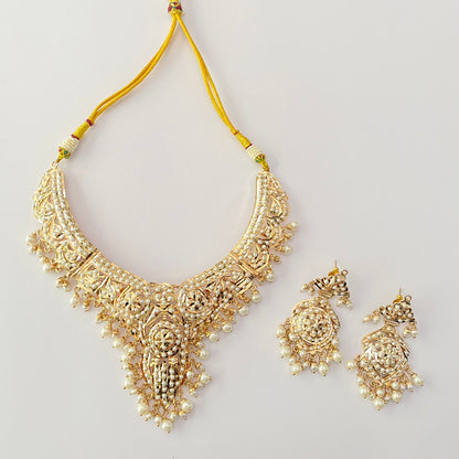 White Pearl Jadau Necklace Set