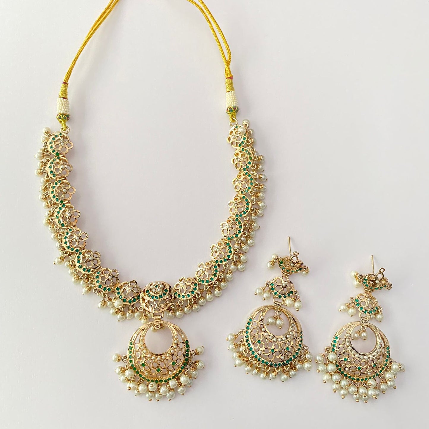 Jadau Green Pearl Necklace Set