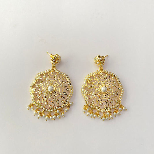 White Pearl Gold Plated Jadau Earring