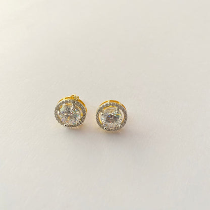 Gold Plated Diamond Round Shape with Framework Back Screw Solitaire