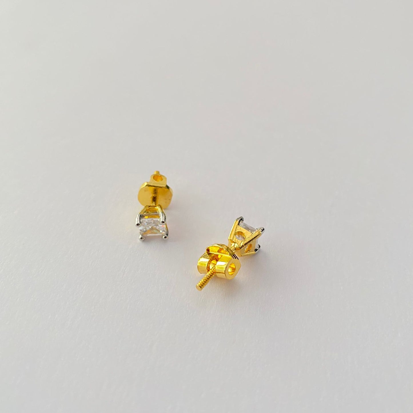 Small Square Shape Gold Plated with Back Screw Solitaire