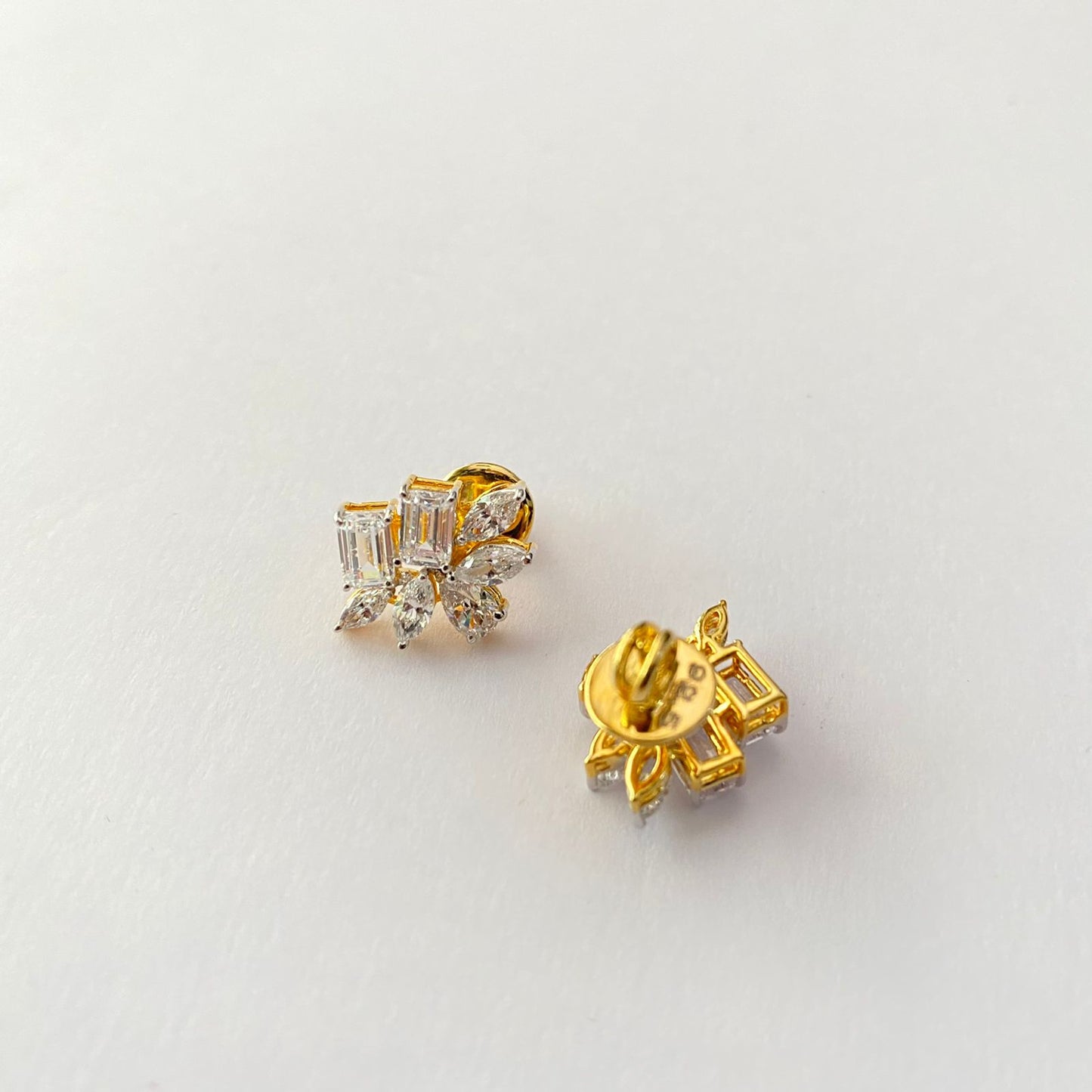 Stunning Gold Plated Pure Sliver 92.5 Stud