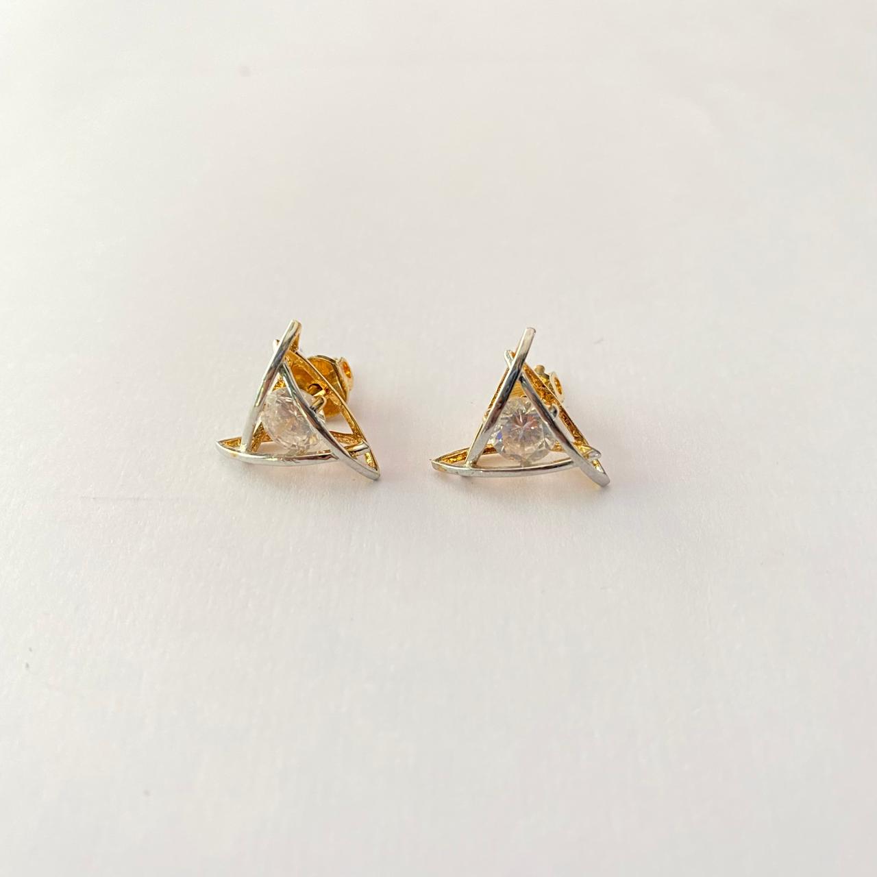 Gold Plated Triangular Shape Frame Work With Single Stone Solitaire