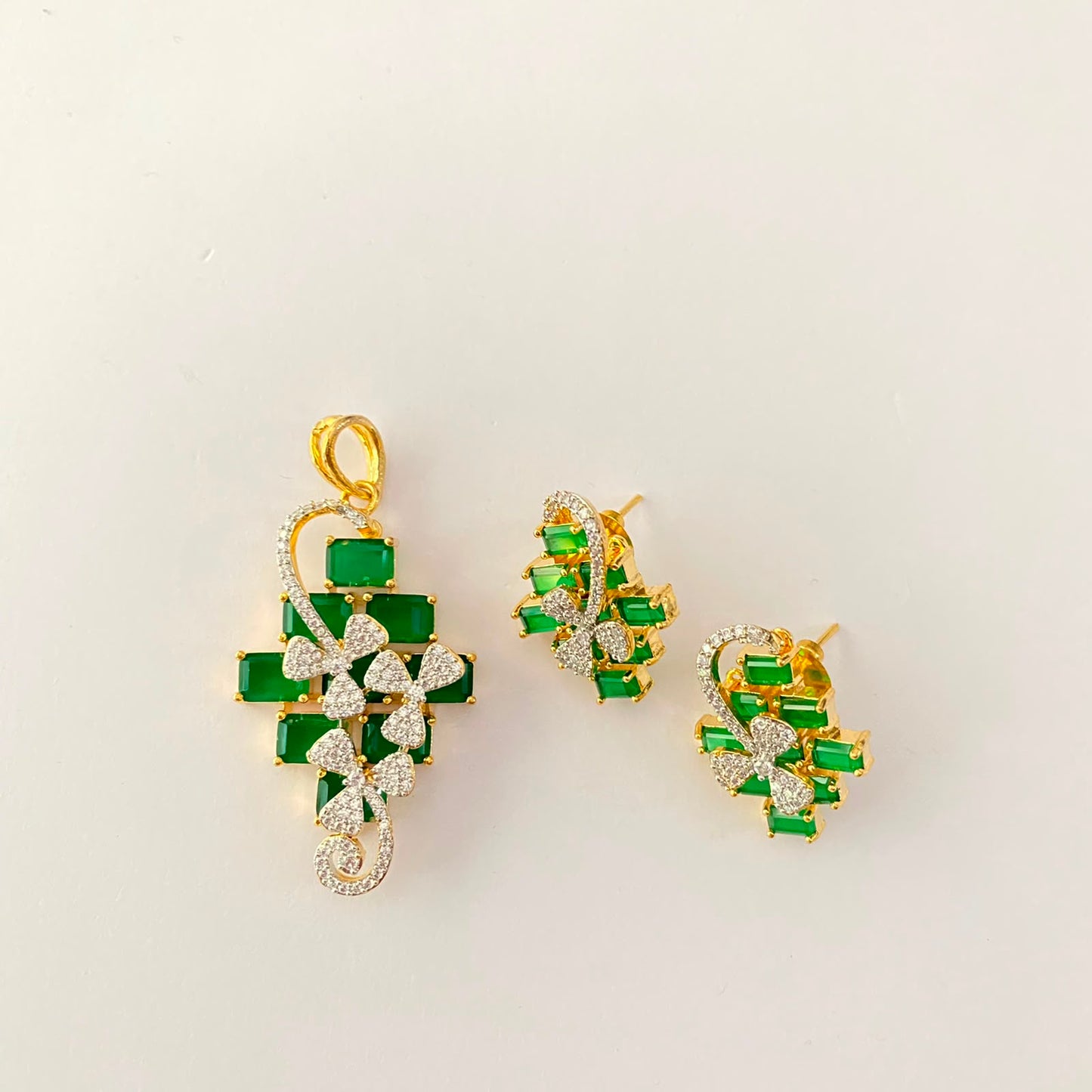 Green Diamond Gold Plated Pendant Set