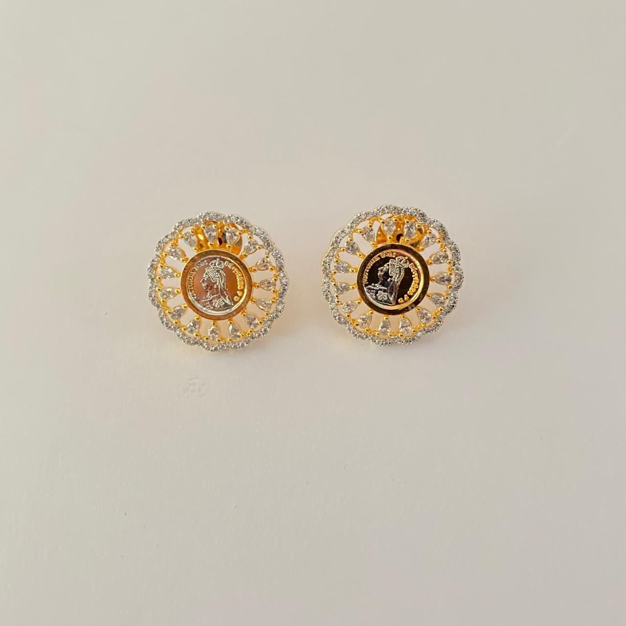Gini Gold Plated Round Shape Floral Design Stud