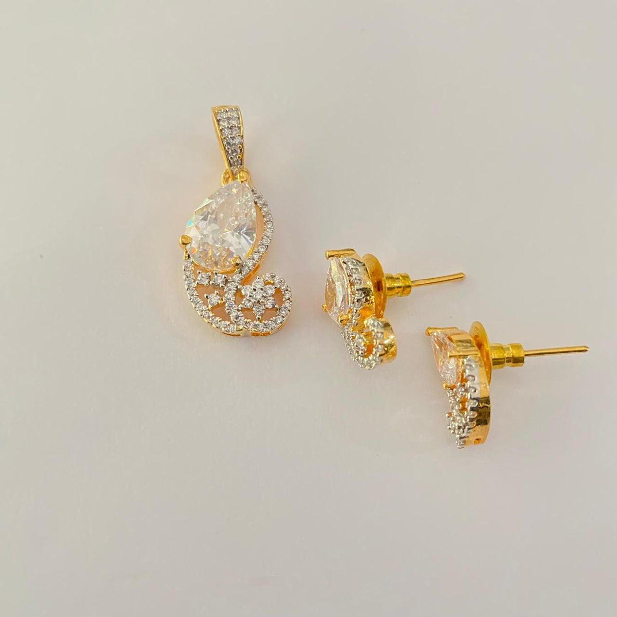 Small Gold Plated Pendant Set