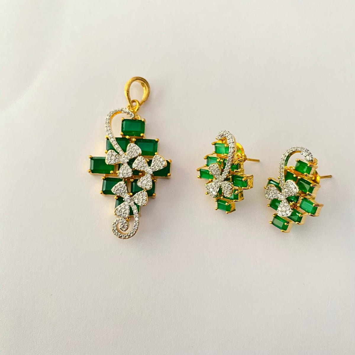 Green Diamond Gold Plated Stones Arranged in a Cross Shape Pendant Set