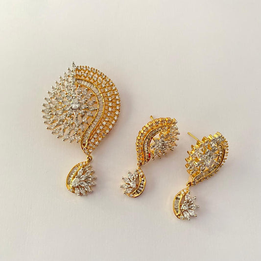 Elegant American Diamond Pendant Set