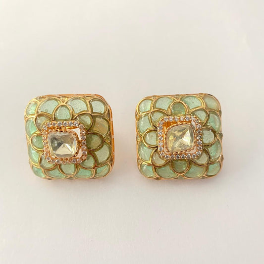 Gold Plated Squate Shape Fusion Stud