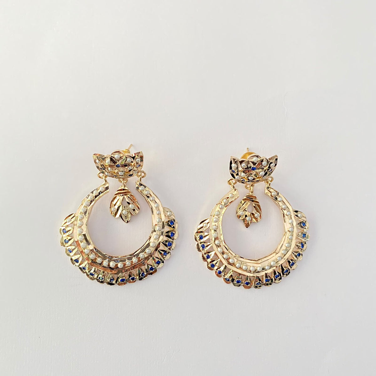 Jadau Pearl Blue Earring