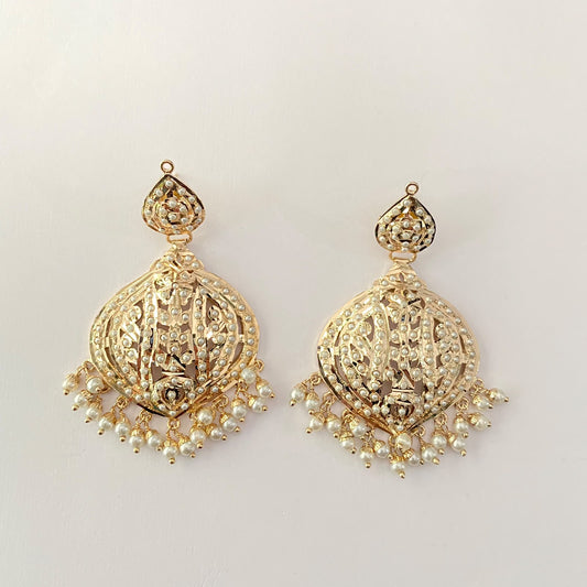 White Pearl Jadau Earring