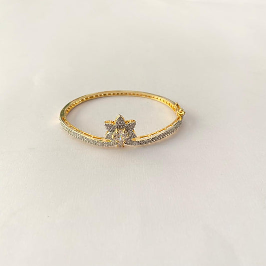 Center Flower Design Gold Plated Diamond Bracelet