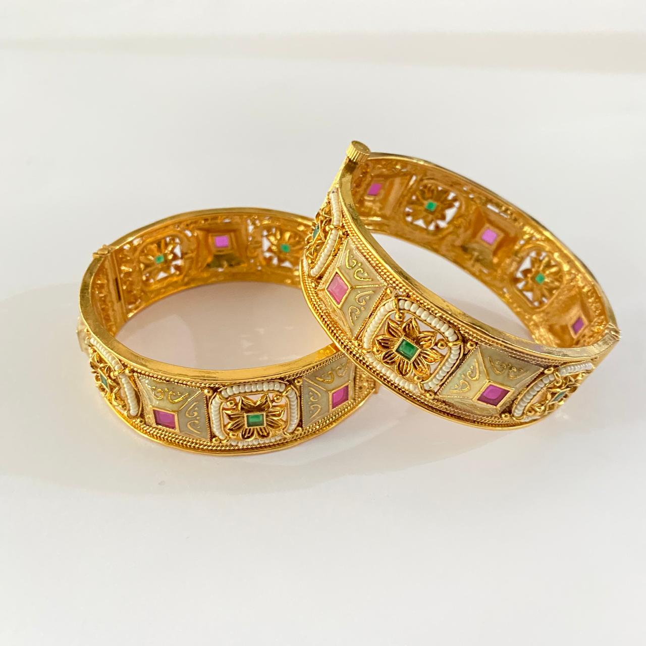 Gold Plated Emerald pink Traditional Bangle