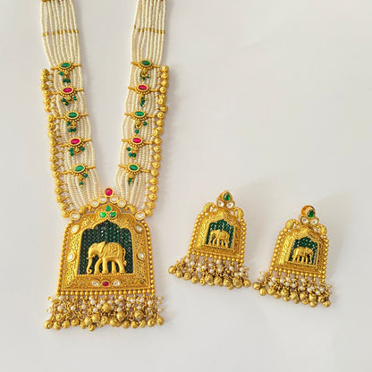 Elephant Design Green Necklace Set