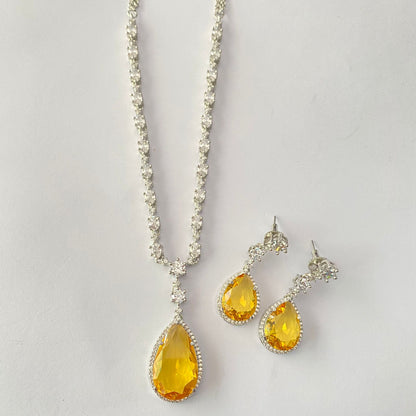 Silver Plated Yellow Diamond Sleek Necklace Set.