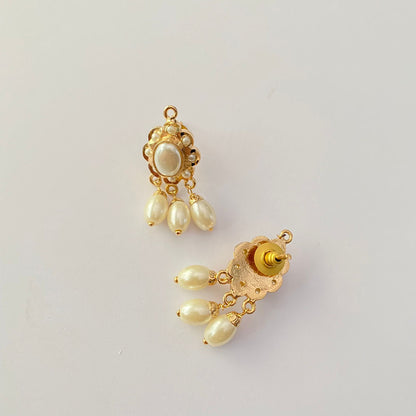 Gold Plated Small Pearl Jadau Earring