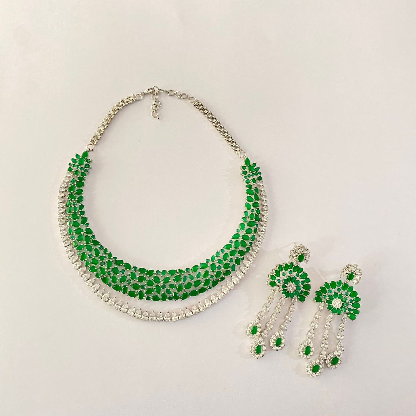 Silver plated Elegant asthetics diamond emerald necklace Set
