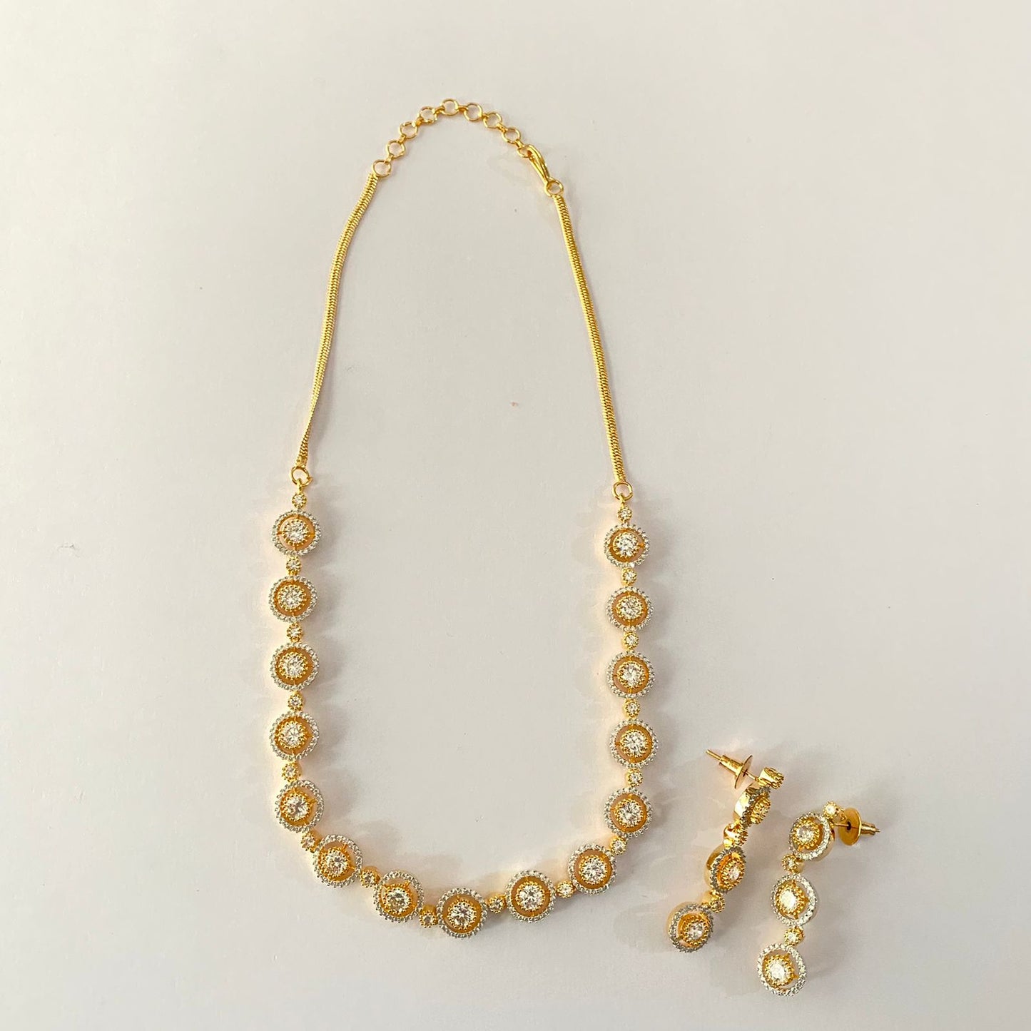 Sleek Diamond Gold Plated Necklace Set