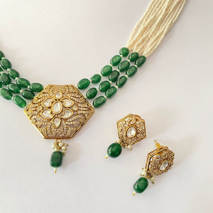 Green Moissanite White Beds Antique Necklace Set
