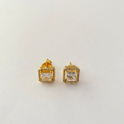 Square Shape with Framework Gold Plated Back Screw Solitaire