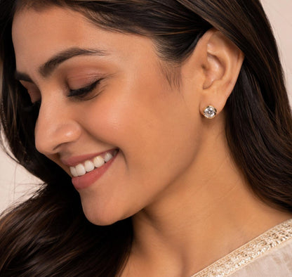 Central Single Stone with Framework Gold Plated Back Screw Solitaire
