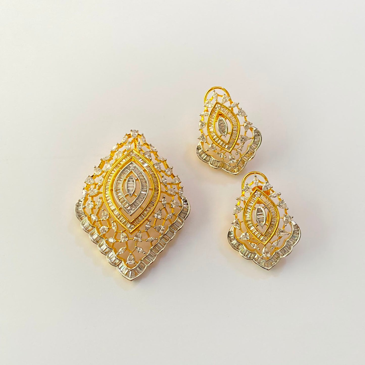 Marquise Shaped Frame Diamond Pendant Set