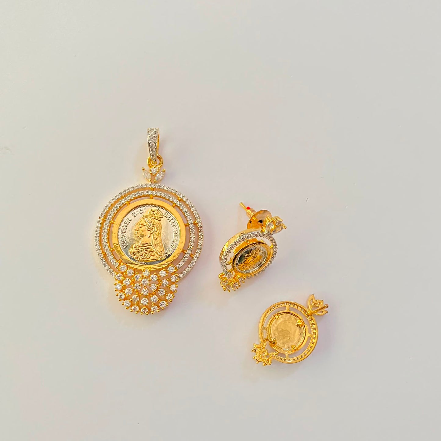Gini Gold Plated Diamond Pendant Set