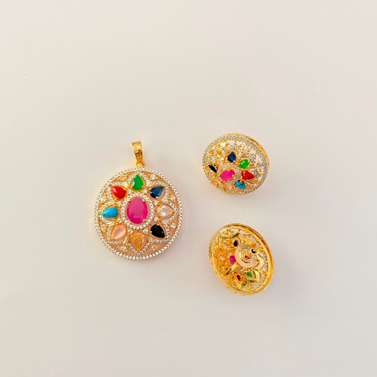 Navrattan Gold Plated Round Shape Pendant Set