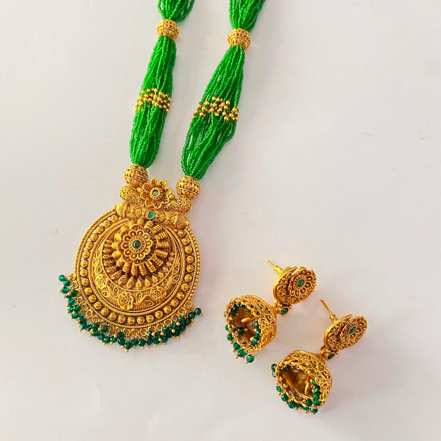 Green Long Antique Gold Necklace Set