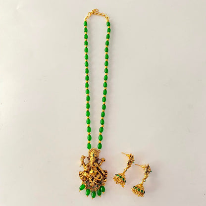 Emerald Antique Gold Traditional Temple Ganesha Pendant Set