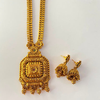 Flower Design Long Gold Plated Necklace Set