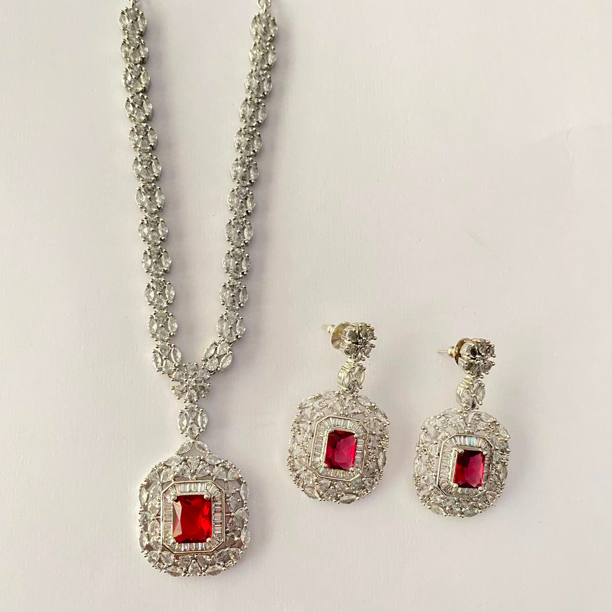 Silver Plated Sleek red Diamond Necklace Set