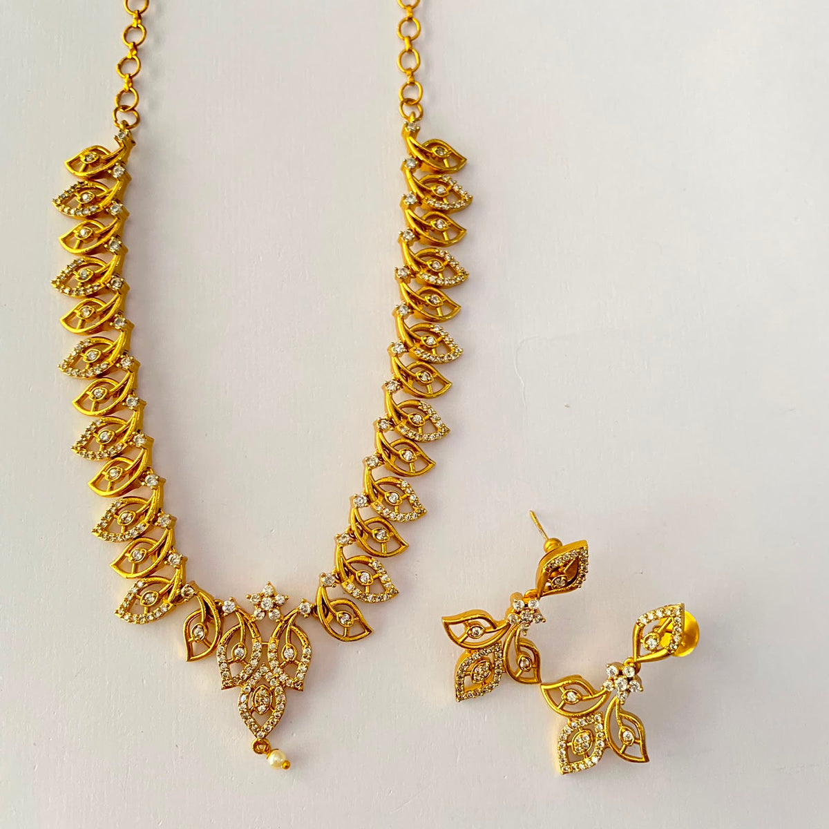 Diamond Antique Gold Plated Necklace Set