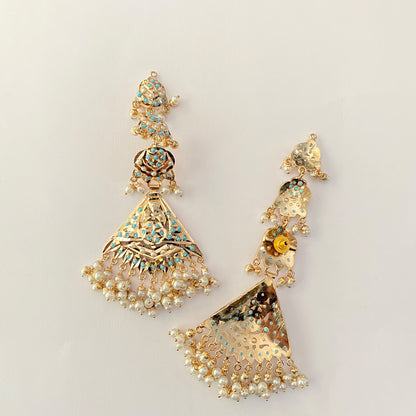 Firoza White Pearl Kaan Chain Earring
